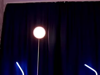 Lusty-Freya's Live Sex Cam Show