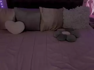 xlau123x's Live Sex Cam Show