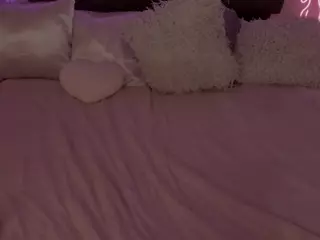 xlau123x's Live Sex Cam Show