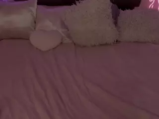 xlau123x's Live Sex Cam Show