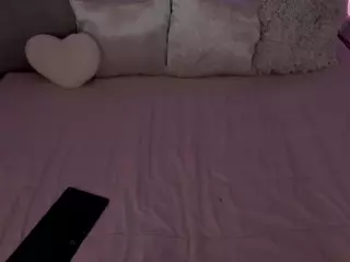 xlau123x's Live Sex Cam Show