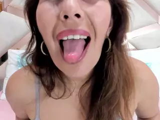 eva-loretti's Live Sex Cam Show