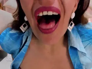 eva-loretti's Live Sex Cam Show