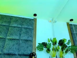 LaurenRodriguez's Live Sex Cam Show