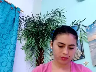 adelastargirl44's Live Sex Cam Show