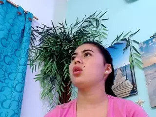 adelastargirl44's Live Sex Cam Show