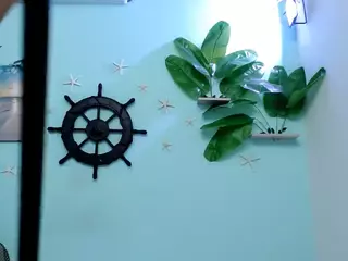 adelastargirl44's Live Sex Cam Show