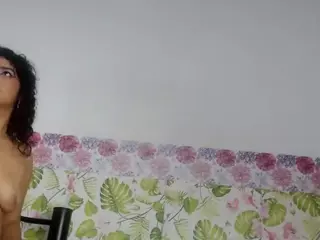 alisontitsmilk19's Live Sex Cam Show