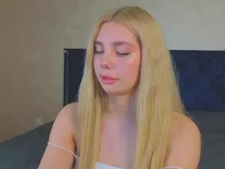 Chloe-lov's Live Sex Cam Show