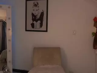 Lady Di's Live Sex Cam Show