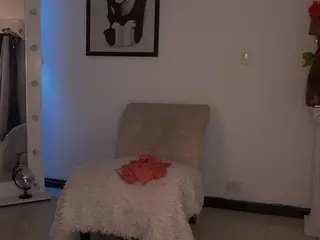 Lady Di's Live Sex Cam Show