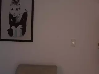 Lady Di's Live Sex Cam Show