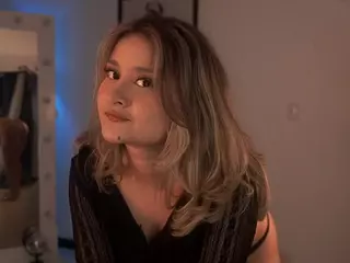 Lady Di's Live Sex Cam Show