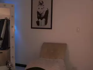 Lady Di's Live Sex Cam Show