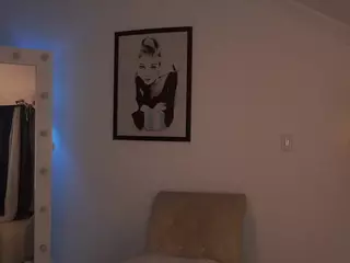 Lady Di's Live Sex Cam Show