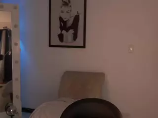 Lady Di's Live Sex Cam Show