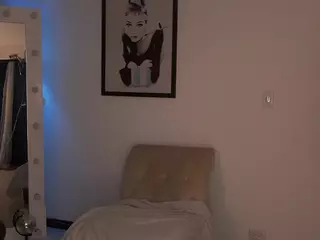 Lady Di's Live Sex Cam Show