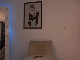 Lady Di's Live Sex Cam Show