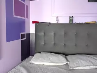 ShannelnEliot's Live Sex Cam Show