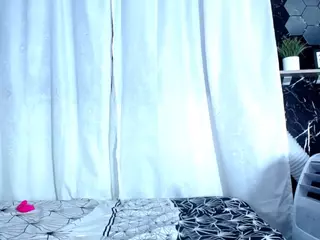 Hillary-queen's Live Sex Cam Show