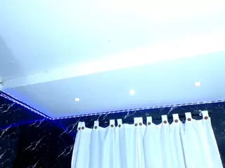 Hillary-queen's Live Sex Cam Show