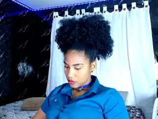 Hillary-queen's Live Sex Cam Show