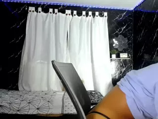 Hillary-queen's Live Sex Cam Show