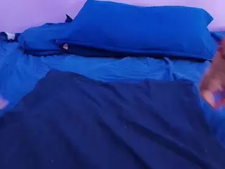 veronica-777's Live Sex Cam Show