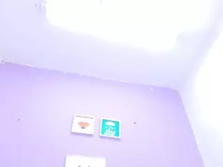 veronica-777's Live Sex Cam Show