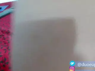 Xandhugetits's Live Sex Cam Show