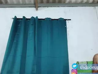 Xandhugetits's Live Sex Cam Show