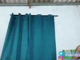 Xandhugetits's Live Sex Cam Show