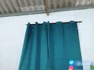 Xandhugetits's Live Sex Cam Show