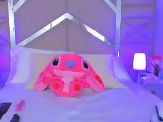 zoe-lennoxx's Live Sex Cam Show