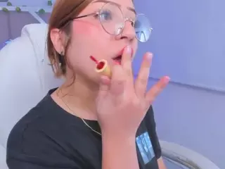zoe-lennoxx's Live Sex Cam Show