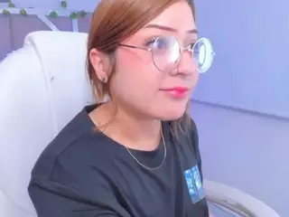 zoe-lennoxx's Live Sex Cam Show