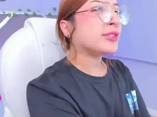 zoe-lennoxx's Live Sex Cam Show