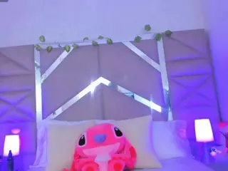 zoe-lennoxx's Live Sex Cam Show