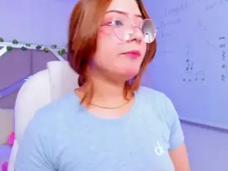 zoe-lennoxx's Live Sex Cam Show