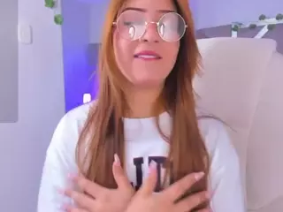 zoe-lennoxx's Live Sex Cam Show