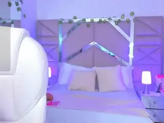 zoe-lennoxx's Live Sex Cam Show