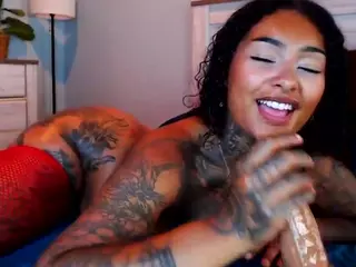 Ava Eve's Live Sex Cam Show