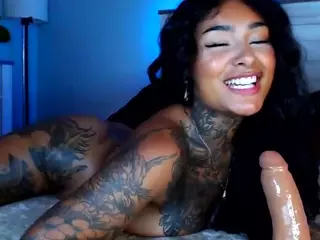 Ava Eve's Live Sex Cam Show