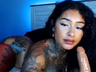 Ava Eve's Live Sex Cam Show
