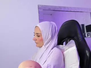 IrisKarim's Live Sex Cam Show