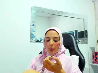 IrisKarim's Live Sex Cam Show