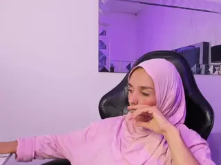 IrisKarim's Live Sex Cam Show