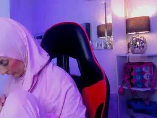 IrisKarim's Live Sex Cam Show