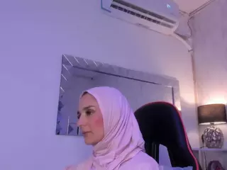 IrisKarim's Live Sex Cam Show