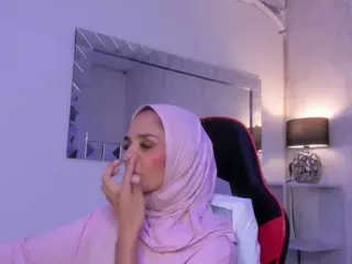 IrisKarim's Live Sex Cam Show